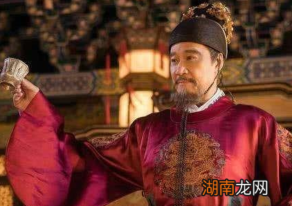 朱元璋为什么不传位给朱棣 只能说朱棣完美的避开了选择