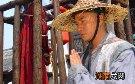 朱元璋小时候给地主刘德放牛 朱元璋当上皇帝后是怎么对待刘德的