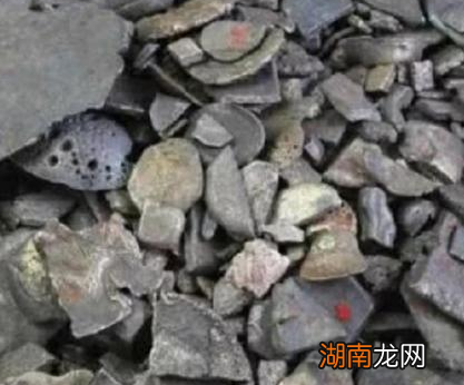 古代银子到底长什么样子 真的和电视剧演的白花花,格外的亮吗