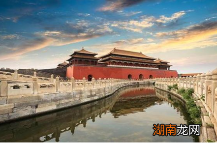 有关于紫禁城巨蟒之说是什么样的 这条大蛇真的藏在故宫里面吗