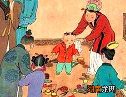 古代满月的孩子为什么非要姥姥穿衣服 这里面有什么讲究吗