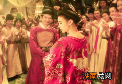 李亨是个懦弱胆小的人?他最后被死在病床是真的吗?