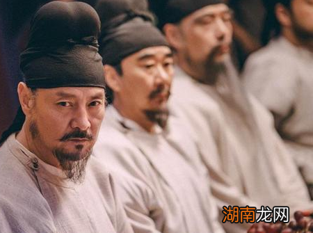 安禄山身为节度使又深受皇帝恩宠 安禄山为什么还怕一个宰相李林甫