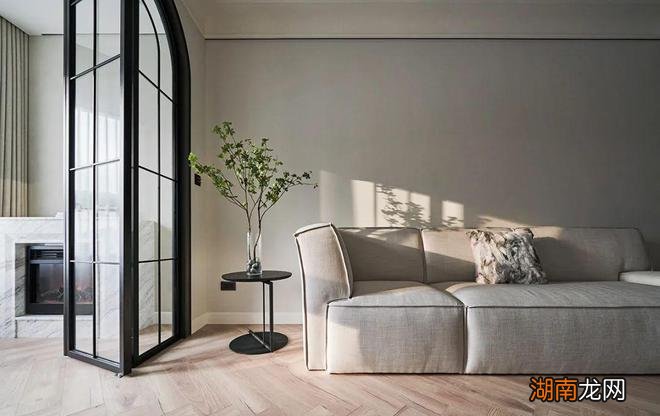 装修 灵感 | 69㎡坐拥大浴缸、南洋风酒吧，还是年轻人懂生活