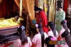 古代新皇继位后是怎么处理那些后妈的 游牧民族最为简单粗暴