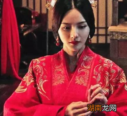 曹操杀儿媳真的是因为违反节俭政令 其实真相原因并不是这样的