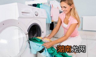 警察警服怎么清理污渍 警服上的荧光条如何去除