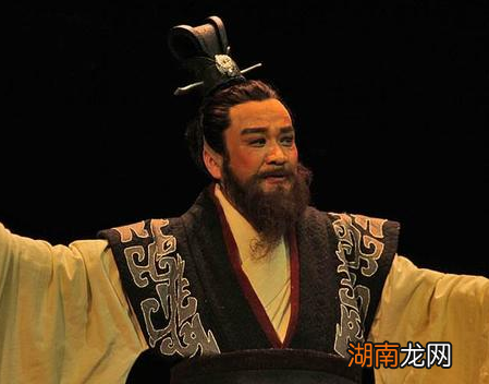 普及古代社交礼仪 三个姓不需要说“免贵”