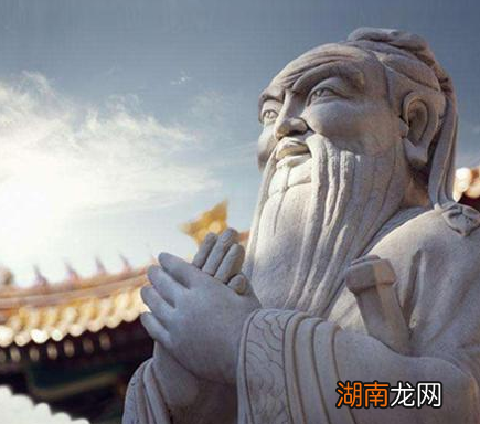 揭秘孔子雕像之谜 孔子的雕像为什么姿势都是一样的