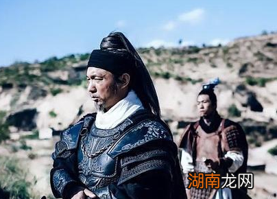 如果给白起和韩信各一只部队 到底谁的军事能力更强