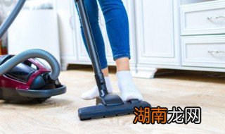 地板砖的痕迹怎么清理 地板砖痕迹怎么清除