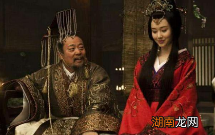 春秋时期最奇葩的事，两大臣吵架一怒之下把国君杀了