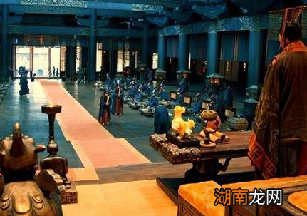 清朝官员上朝为何口中要含着一块人参 他们为什么不吃早饭