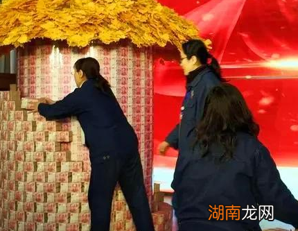 清朝妃子的月俸禄有多少钱 换做现在什么水平