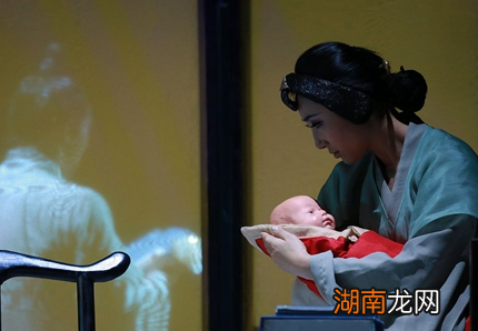 古代大户人家为何自己不亲自喂养孩子？偏偏要请奶娘抚养？