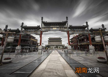 清朝九门提督到底是什么官 放到现在是什么级别