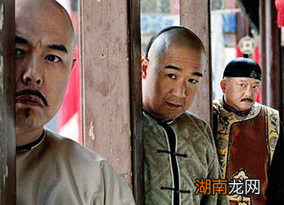 俗话说和绅跌倒,嘉庆吃饱 嘉庆上位之后为什么着急杀和珅