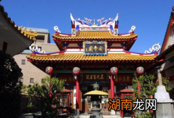 清朝为何特别崇拜关羽？连孔子都比不上？