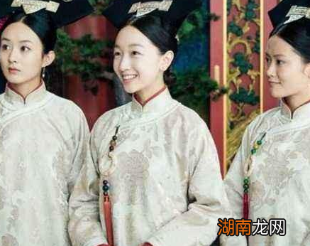 因为宫女的一次偷笑 得宠之路便一直没有停歇