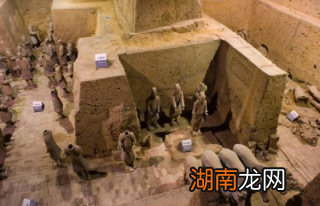 《史记》为什么不记载兵马俑？秦朝人知道兵马俑的存在吗？