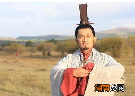 屈原变法和商鞅变法相比 屈原为什么还受到贵族排挤