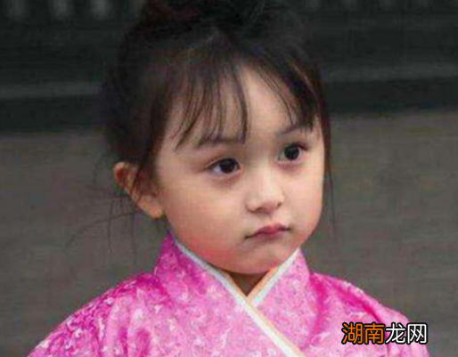 朱元璋死前下令38位后妃殉葬,有一位妃子逃过一劫