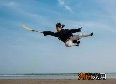 古代真的有飞檐走壁的轻功吗 现在为什么失传了