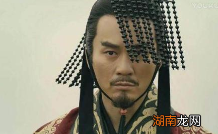 刘备和孙权交战之际 曹丕为什么光看着没有出手