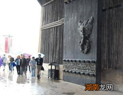 古代城门为什么要选择往里开 古人这样设计是有道理的