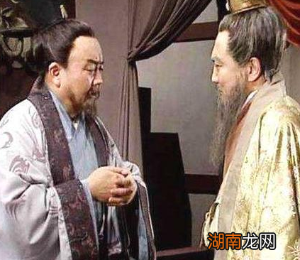 贾诩在赤壁之战为什么不献计 难道说贾诩不想曹操获胜吗