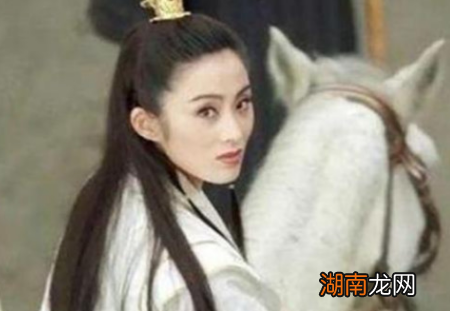 在古代，女扮男装为什么不会被发现呢？