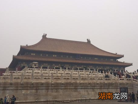 古代官员见到皇帝都要行君臣相见之礼 电视剧演的不一定都是真的