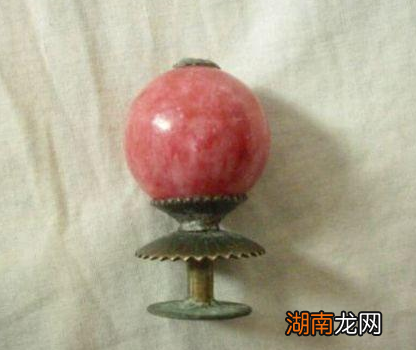 清朝官员头上的珠子究竟有多值钱 一品大臣头上的就价值20万