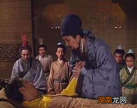 刘备伐吴说是为关羽报仇 刘备为什么不带上诸葛亮