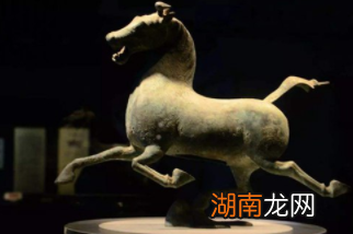 马踏飞燕是什么?马踏飞燕为什么不拍正面照?