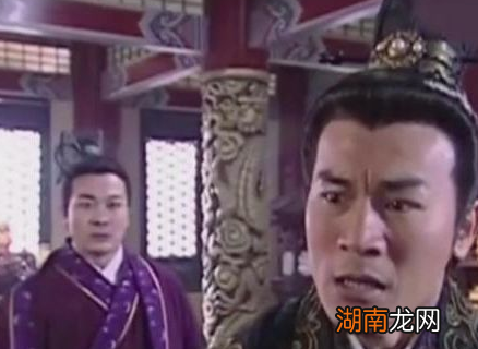 赵匡胤杯酒释兵权的时候漏掉一个人 结果此人最后夺取了江山