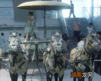 揭秘秦始皇陵里面之谜 里面到底是完好无损还是空无一物