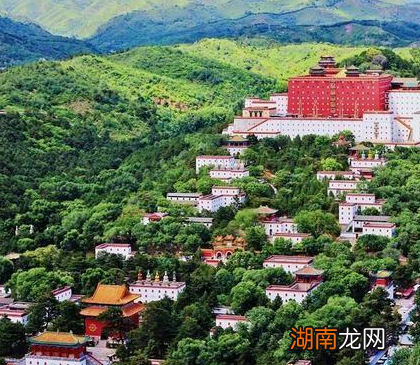 清朝皇帝为什么要修建避暑山庄 一举三得修了不吃亏