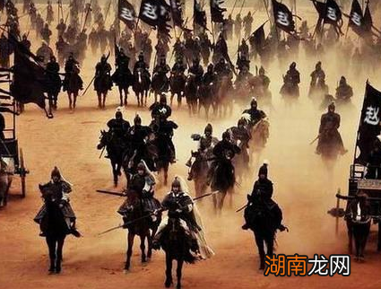 赵王迁为什么会中计杀了李牧 一为军权,二为王权