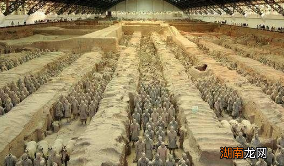 秦始皇死后有人陪葬吗?规模到底有多大?