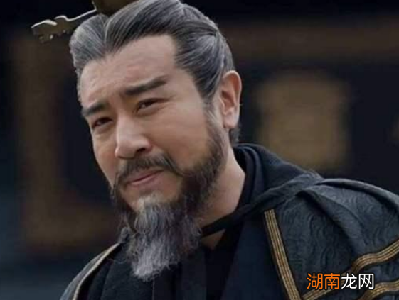 吕布被曹操活捉之后,都遭受了一些什么对待?