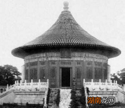 古代后宫中妃子生活是什么样的 妃子真的每天绫罗绸缎山珍海味吗