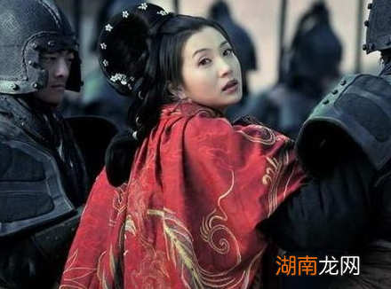 吕布的武功号称天下第一 那么教吕布武功的老师是谁