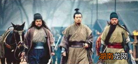 汉献帝退位，刘备为什么迎接他入蜀为帝呢？