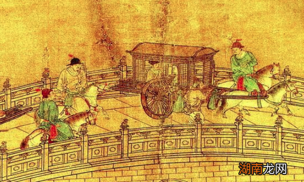 揭秘唐朝贵妇服饰特点，她们出行乘坐什么工具？