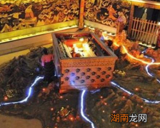 秦始皇陵里面的水银是怎么来的 仅仅靠一个寡妇吗