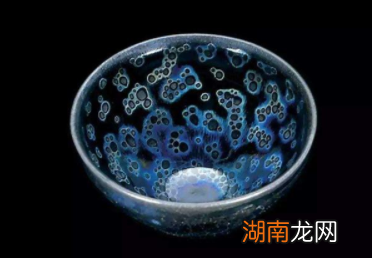 《六龙图》为什么会流落到日本？溥仪贱卖现在中国高价回收！