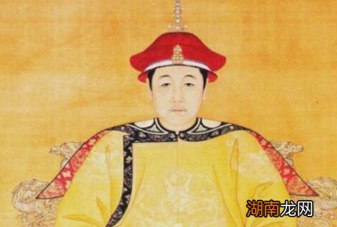 清朝实行剃发易服,为什么清太祖、太宗和世祖的画像有头发?