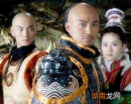 多尔衮独揽大权里皇帝的位置最近 多尔衮为什么不直接称帝