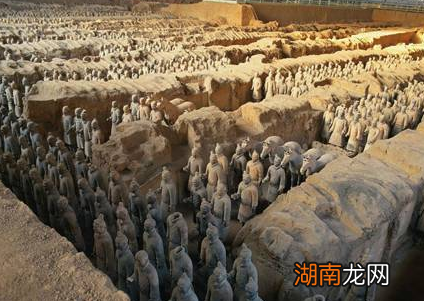 兵马俑手中为什么没有武器 被项羽拿走的说法是不是真的